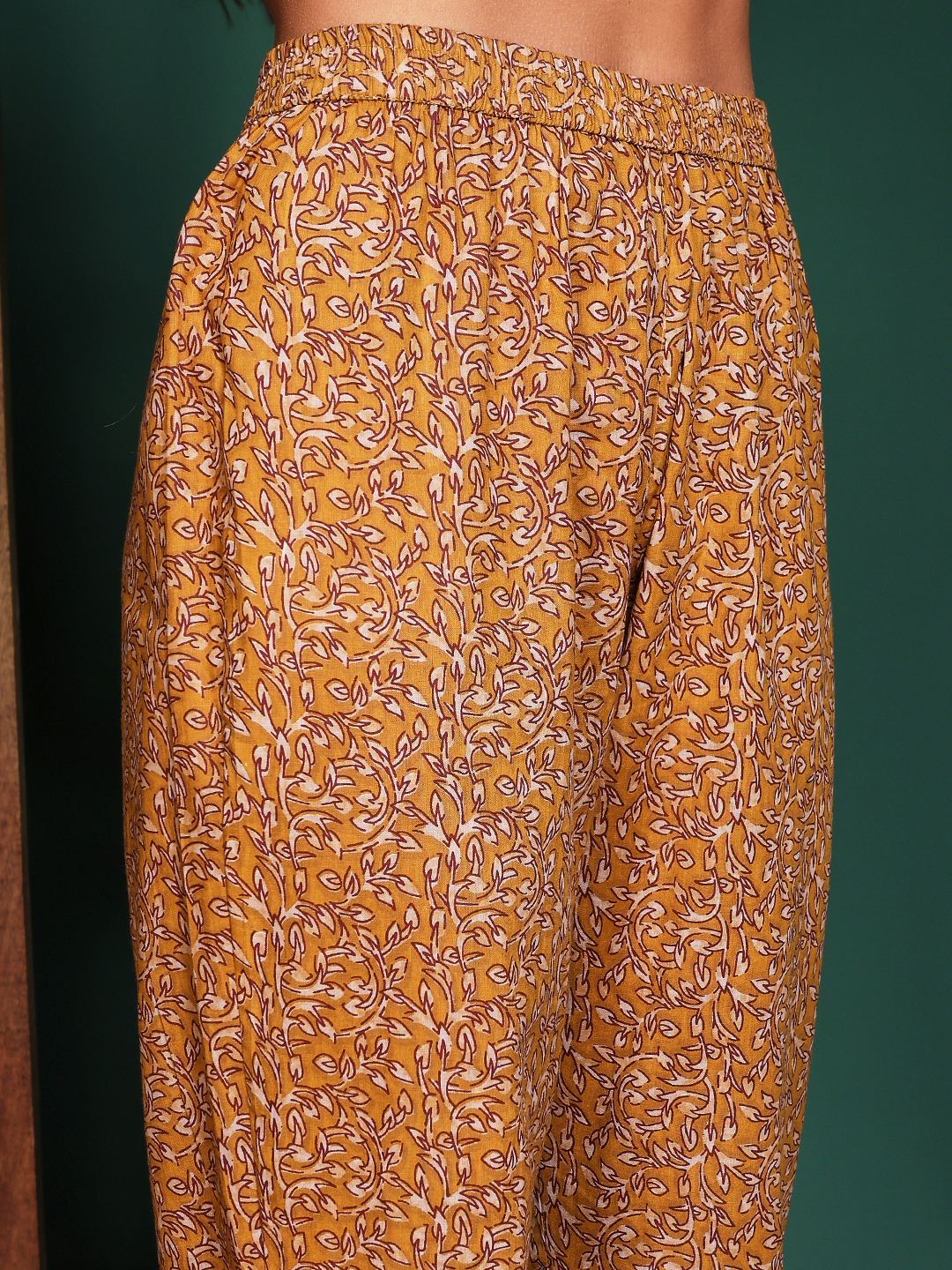 Floral Printed Cotton Blend Kurta With Pant &amp; Dupatta