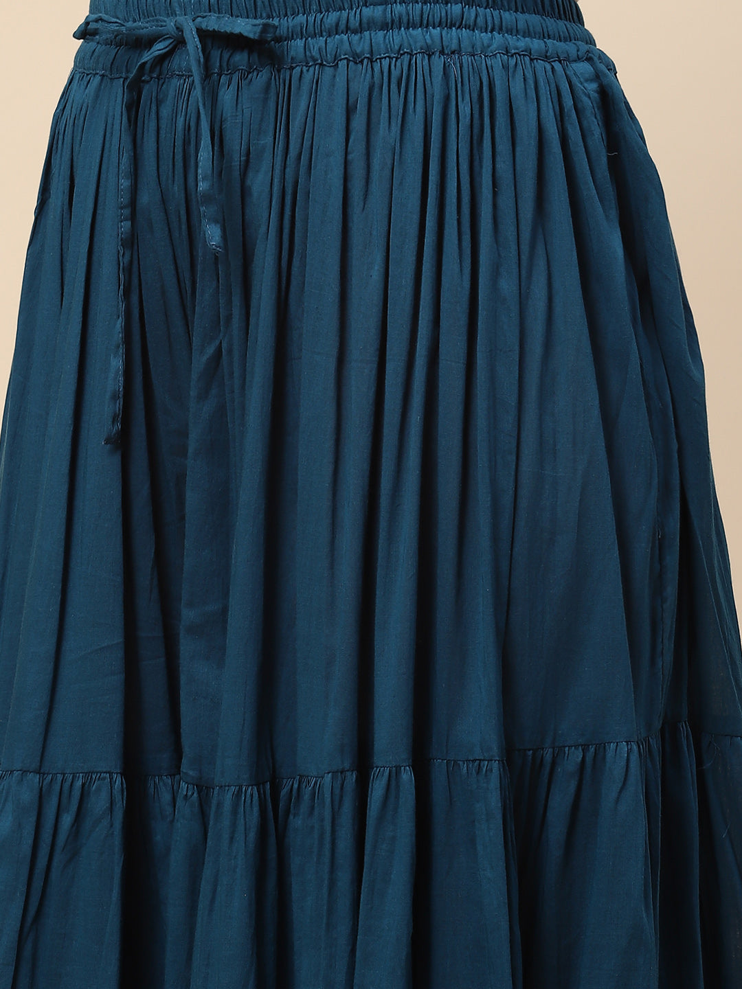 Neck Embroidered Woven Chanderi Kurta With Skirt