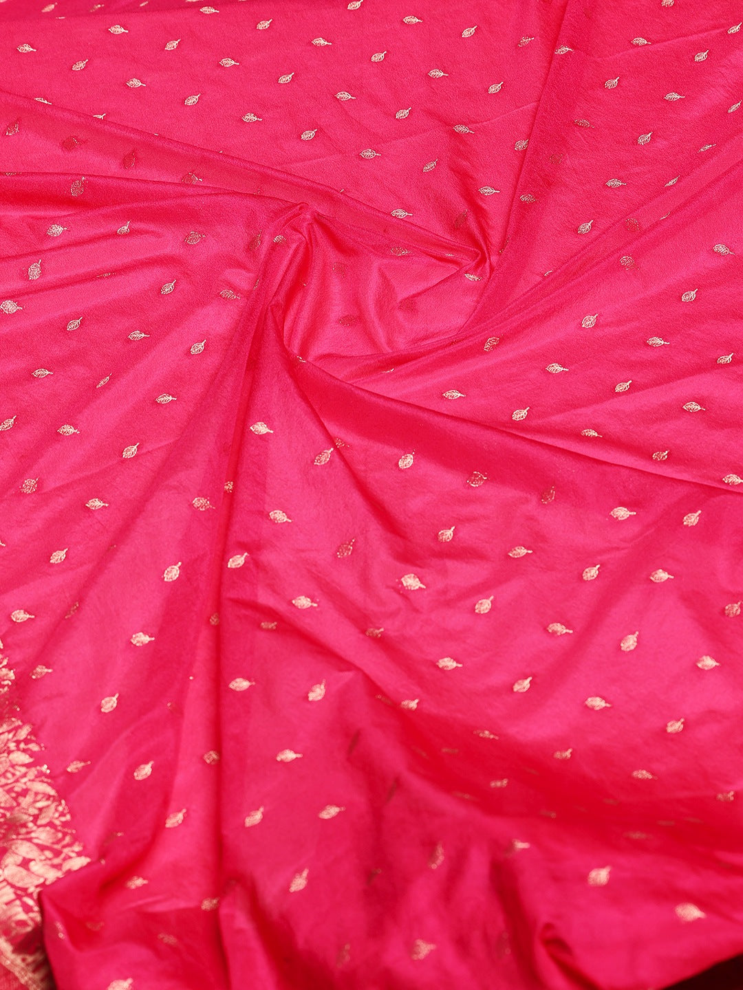Plain Crepe Saree