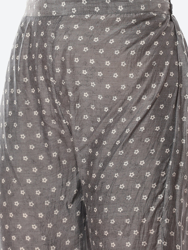 Floral Printed Muslin Kurti With Pant &amp; Jacket