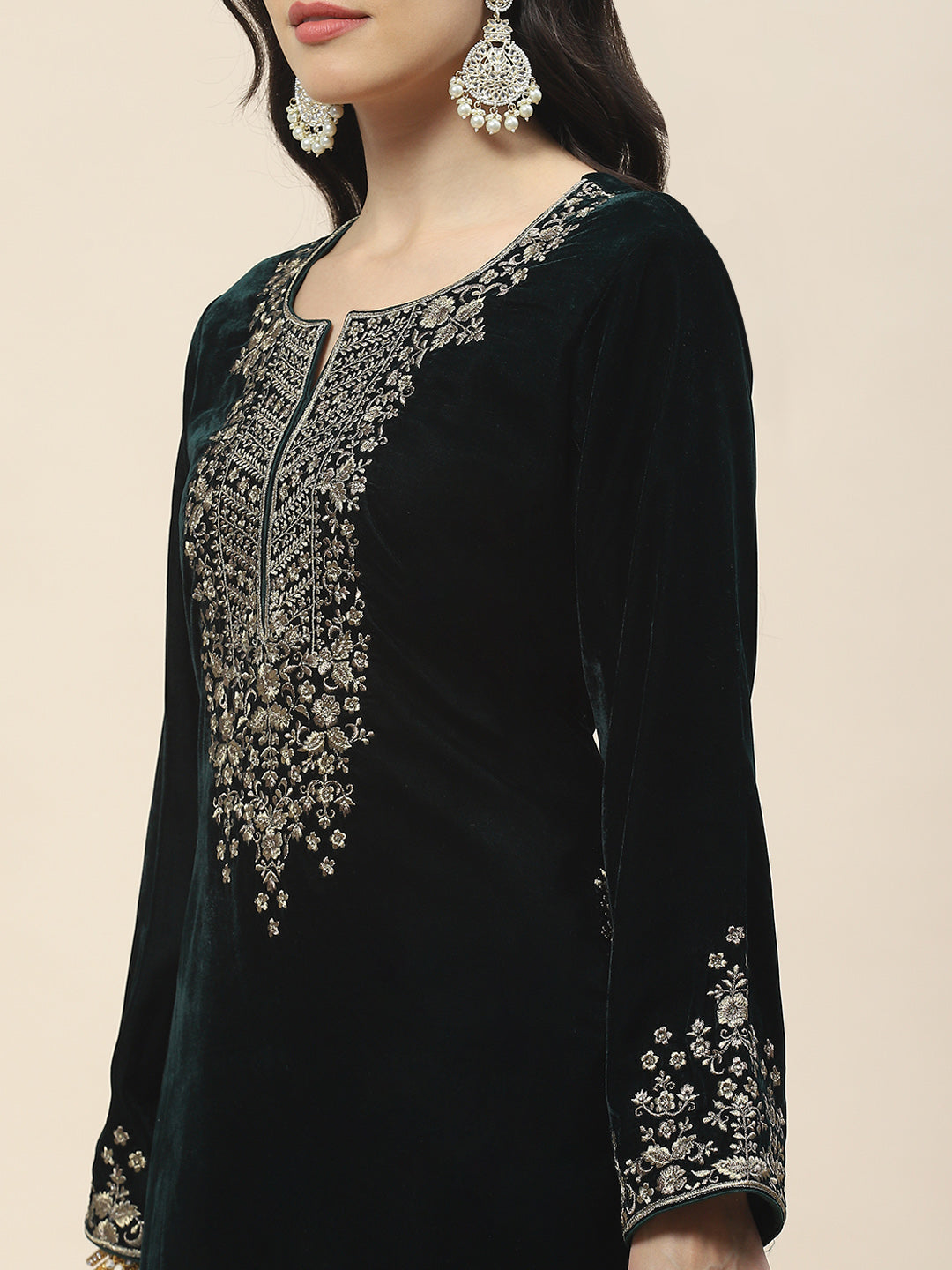 Neck Embroidered Velvet Kurta With Pants