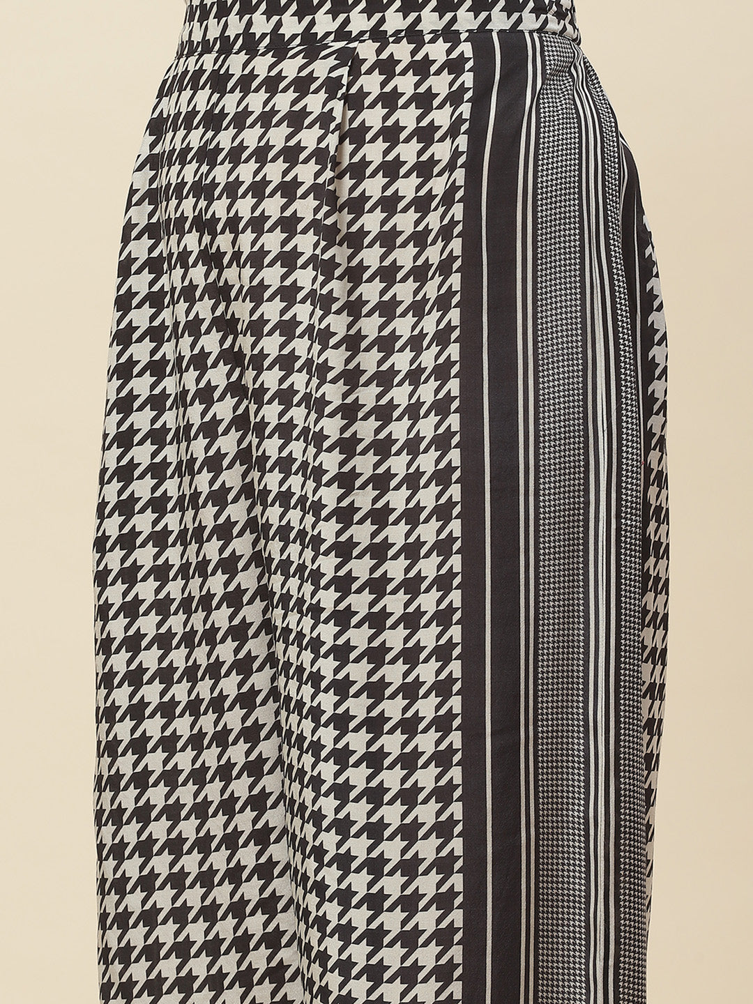 Check Printed Muslin Kurti With Palazzo