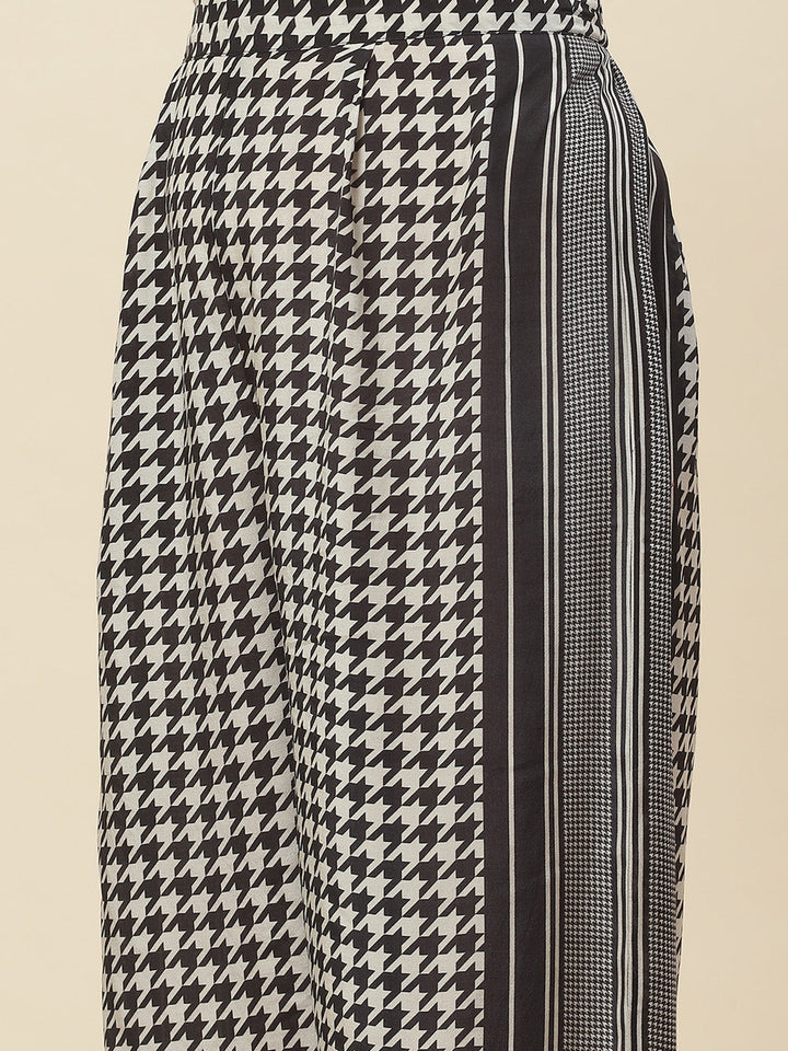 Check Printed Muslin Kurti With Palazzo