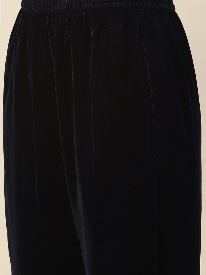 Neck Embroidered Velvet Kurta With Pants