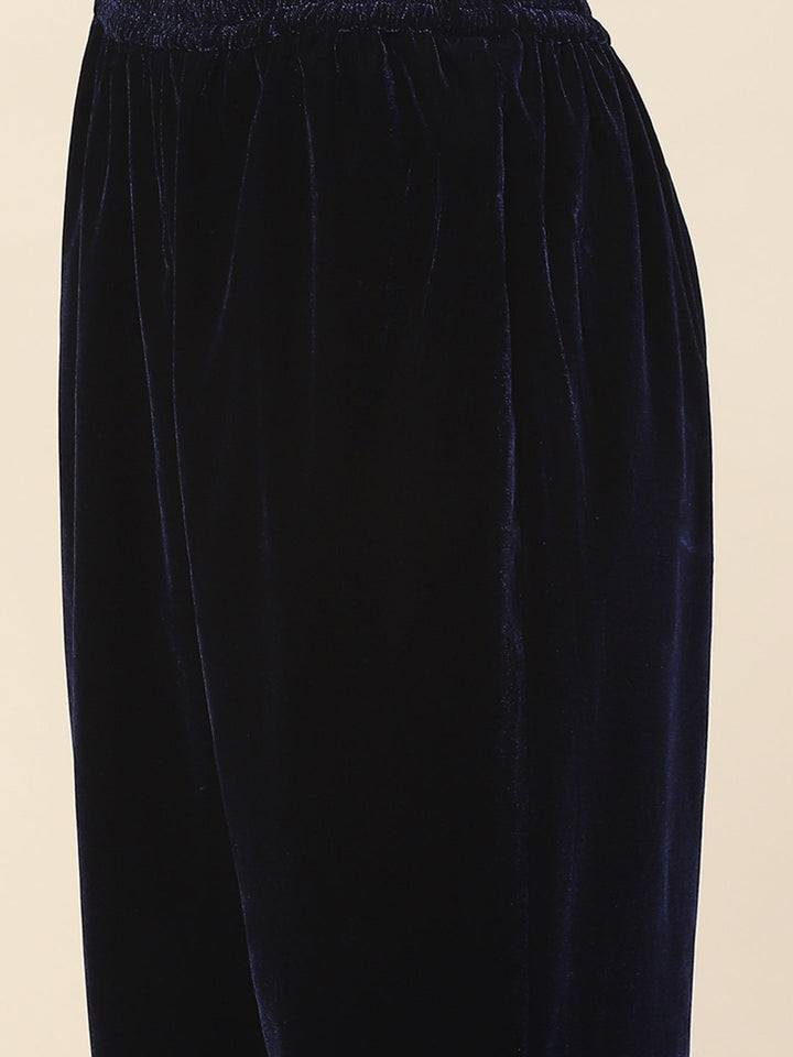 Neck Embroidered Velvet Kurta With Pants