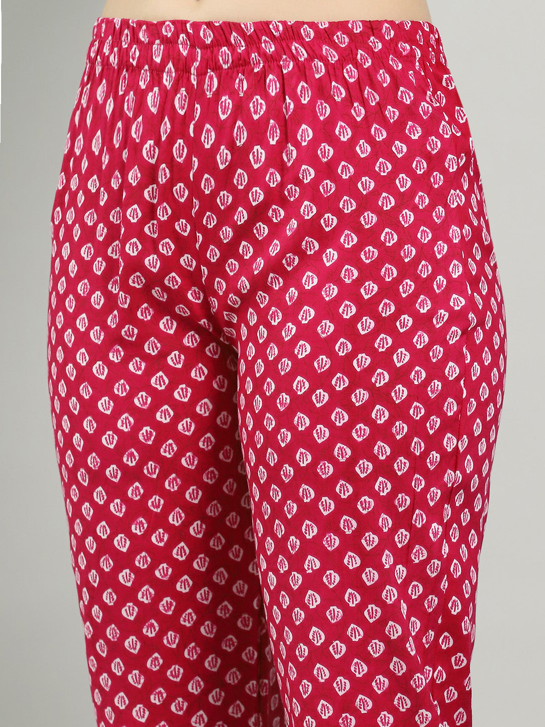 Printed Cotton Blend Kurta &amp; Pants