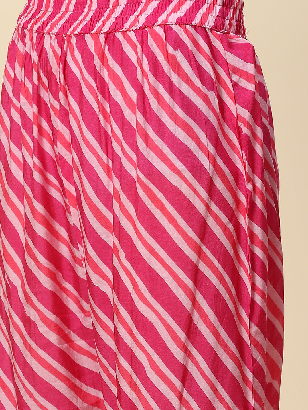 Leheriya Printed Muslin Kurta With Pants &amp; Jacket