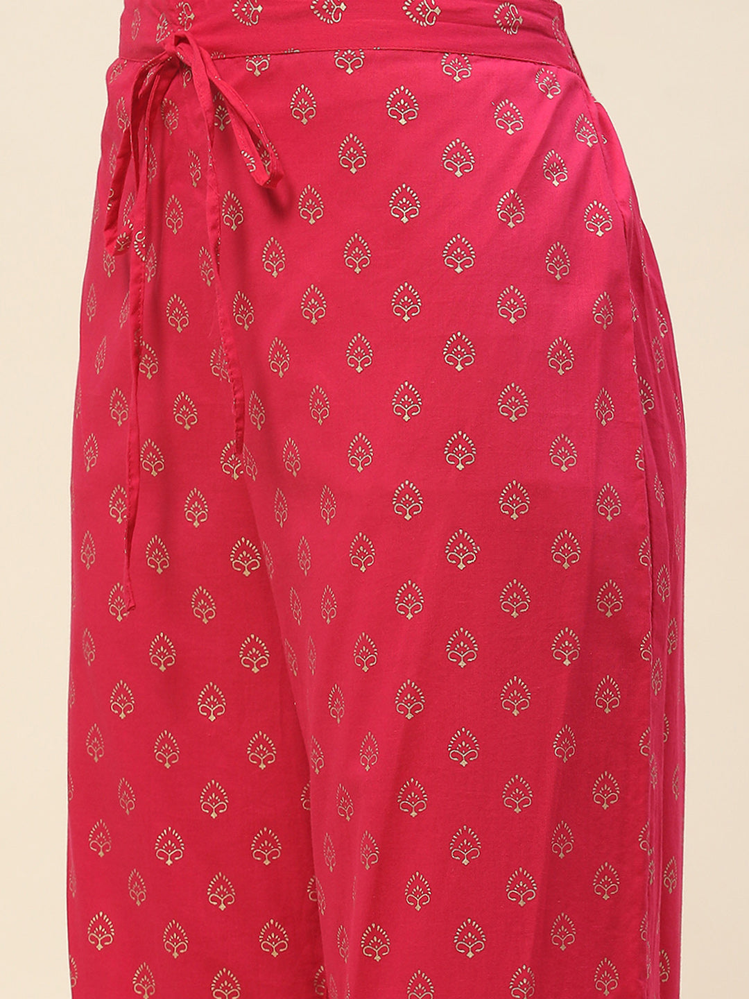 Embroidered Chanderi Kurta With Cape &amp; Pants