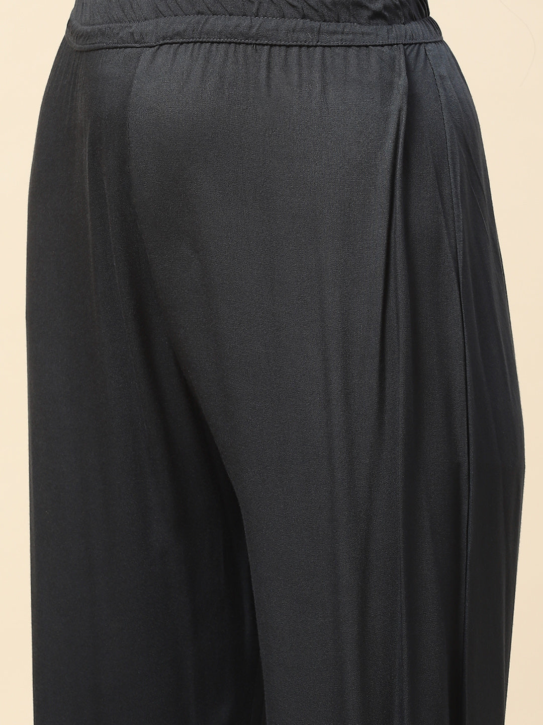 Resham Jaal Woven Pashmina Kurta With Pants &amp; Jacket
