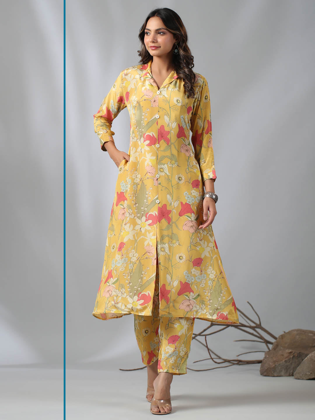 Floral Printed Crepe Kurta With Pants