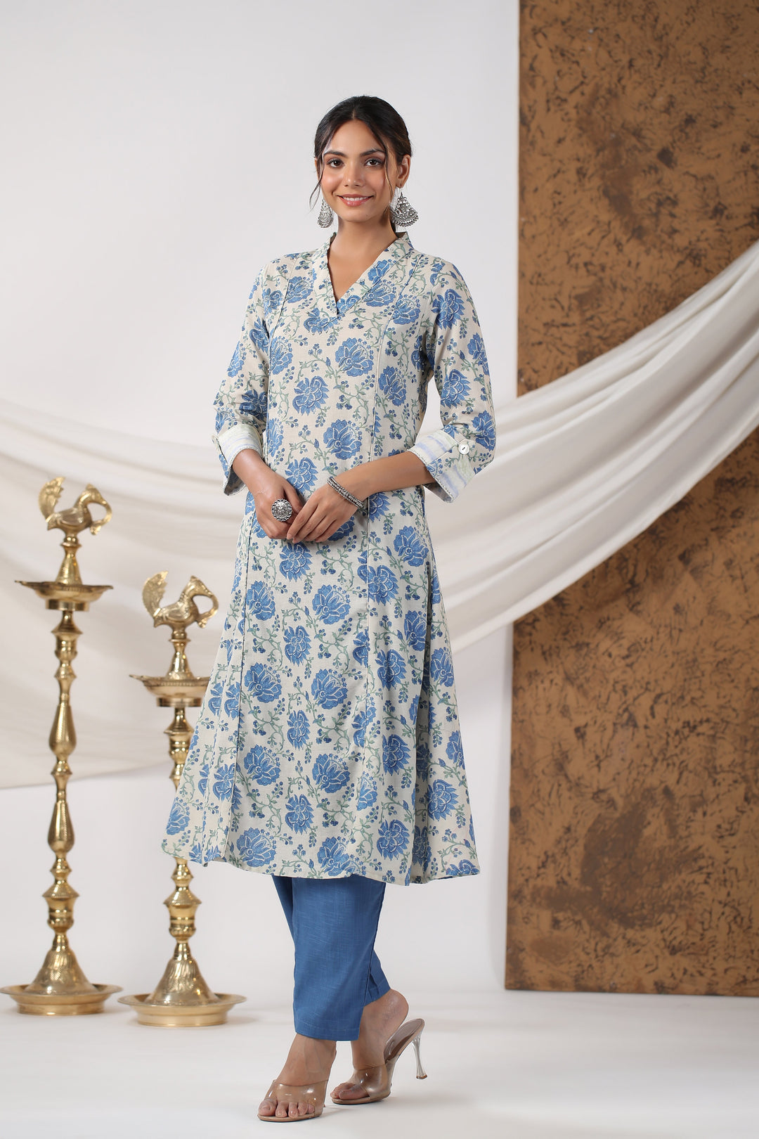 Floral Printed Cotton Kurta With Pants