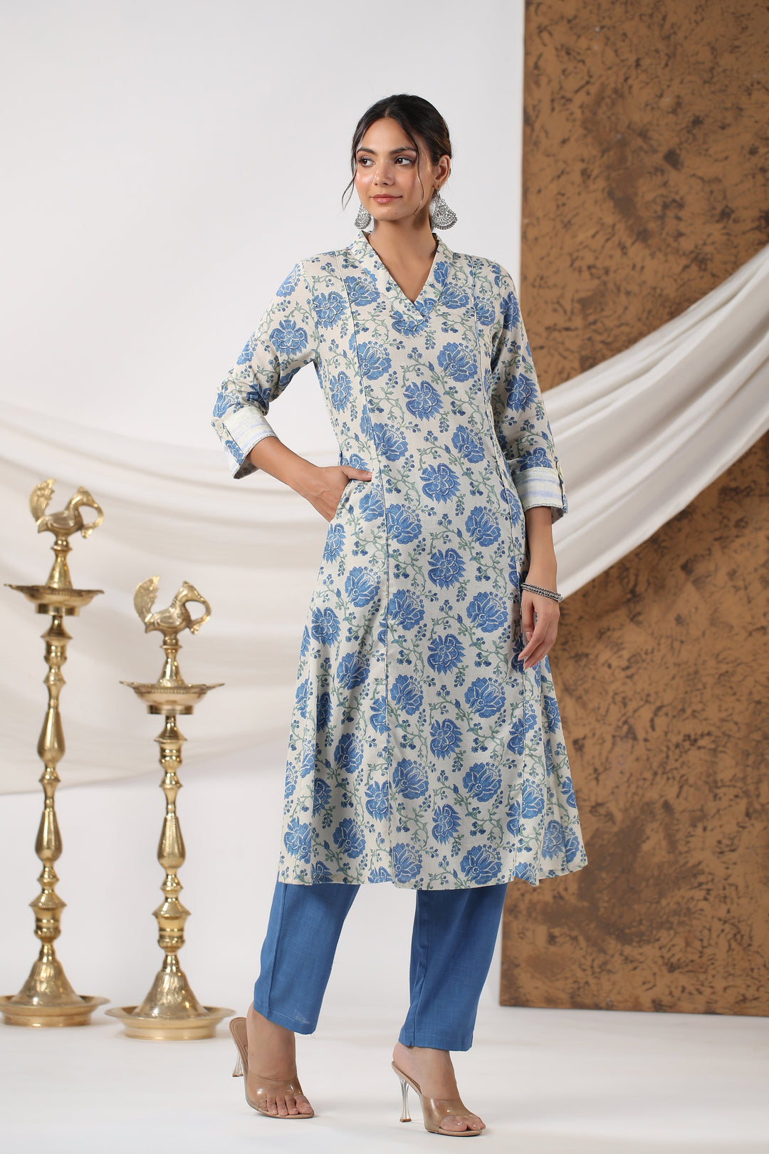 Floral Printed Cotton Kurta With Pants