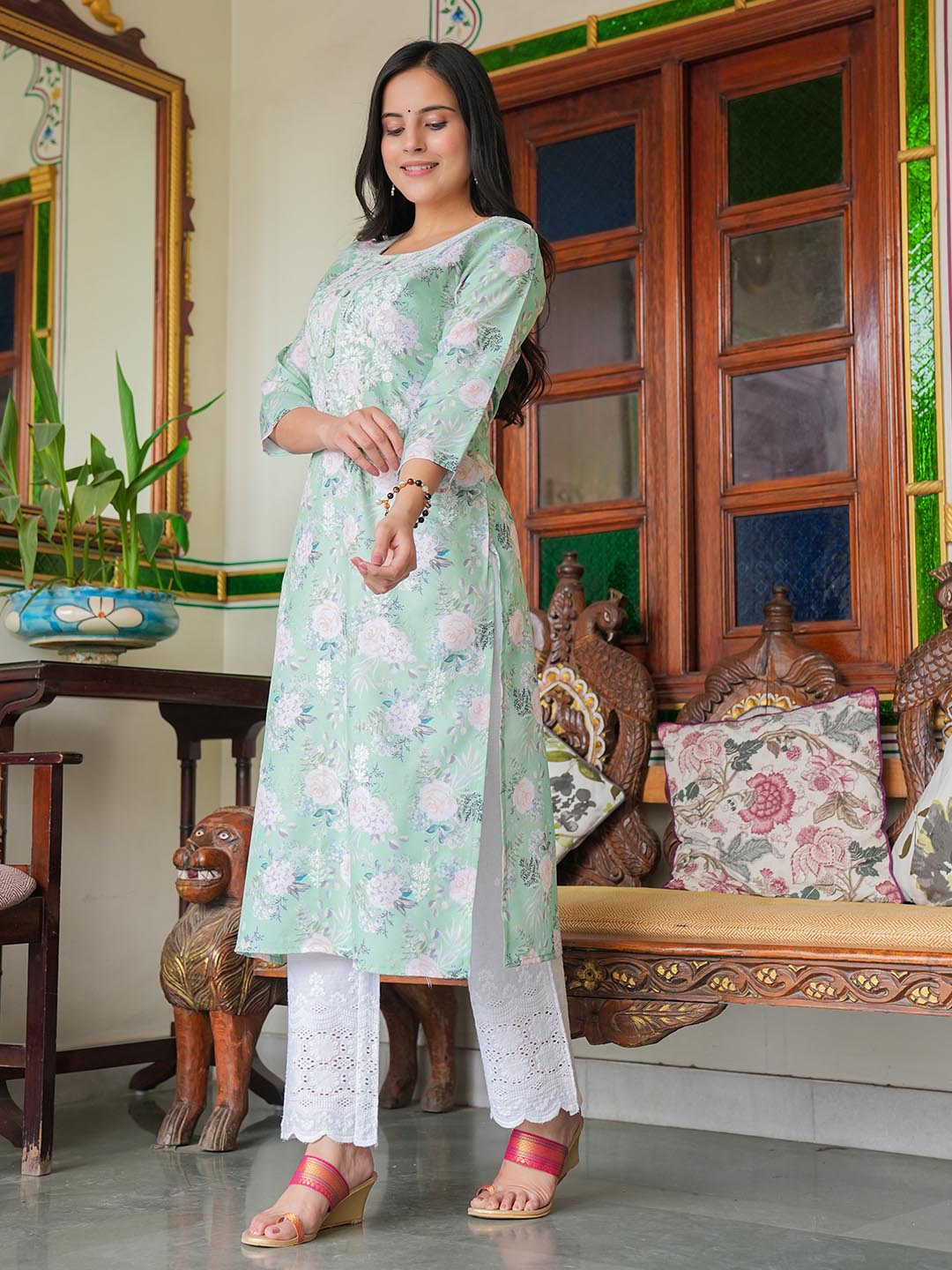 Printed &amp; Neck Embroidered Cotton Kurta With Pants