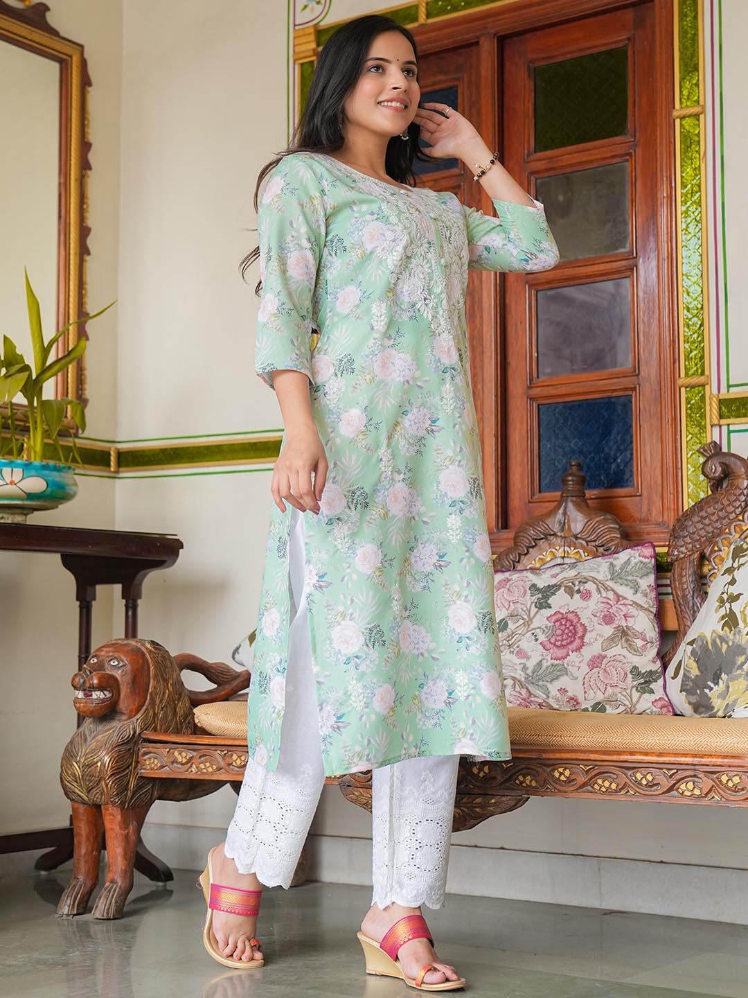 Printed &amp; Neck Embroidered Cotton Kurta With Pants