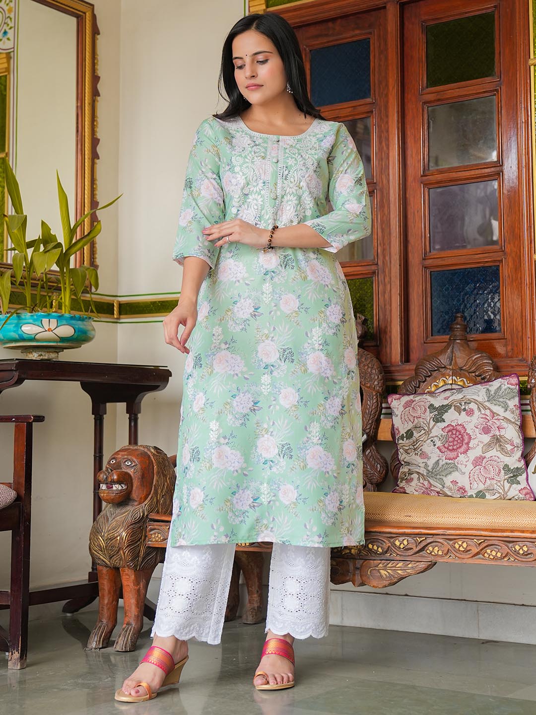 Printed &amp; Neck Embroidered Cotton Kurta With Pants