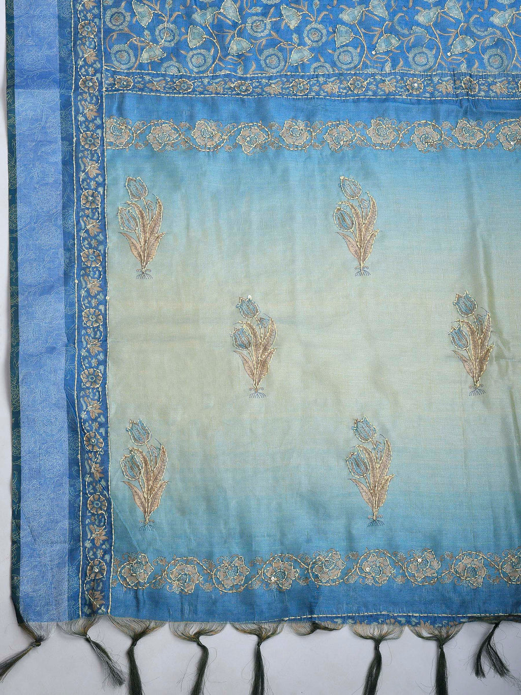 Blue Cotton Blend Printed Sarees