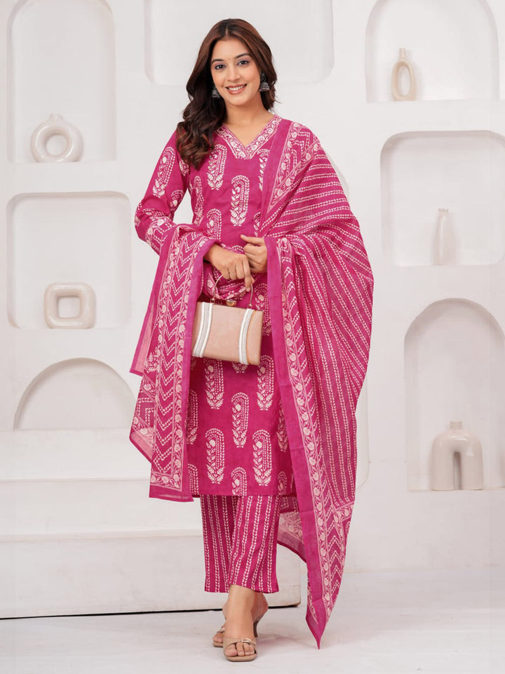 Pink Printed Cotton Blend Kurta With Pant &amp; Dupatta
