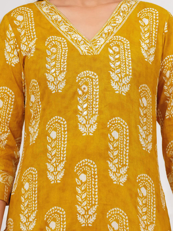 Yellow Printed Cotton Blend Kurta With Pant &amp; Dupatta