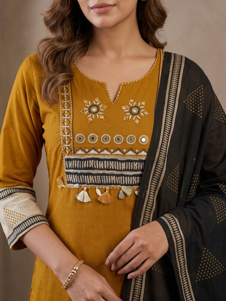 Mustard Printed Cotton Blend Kurta With Pant &amp; Dupatta