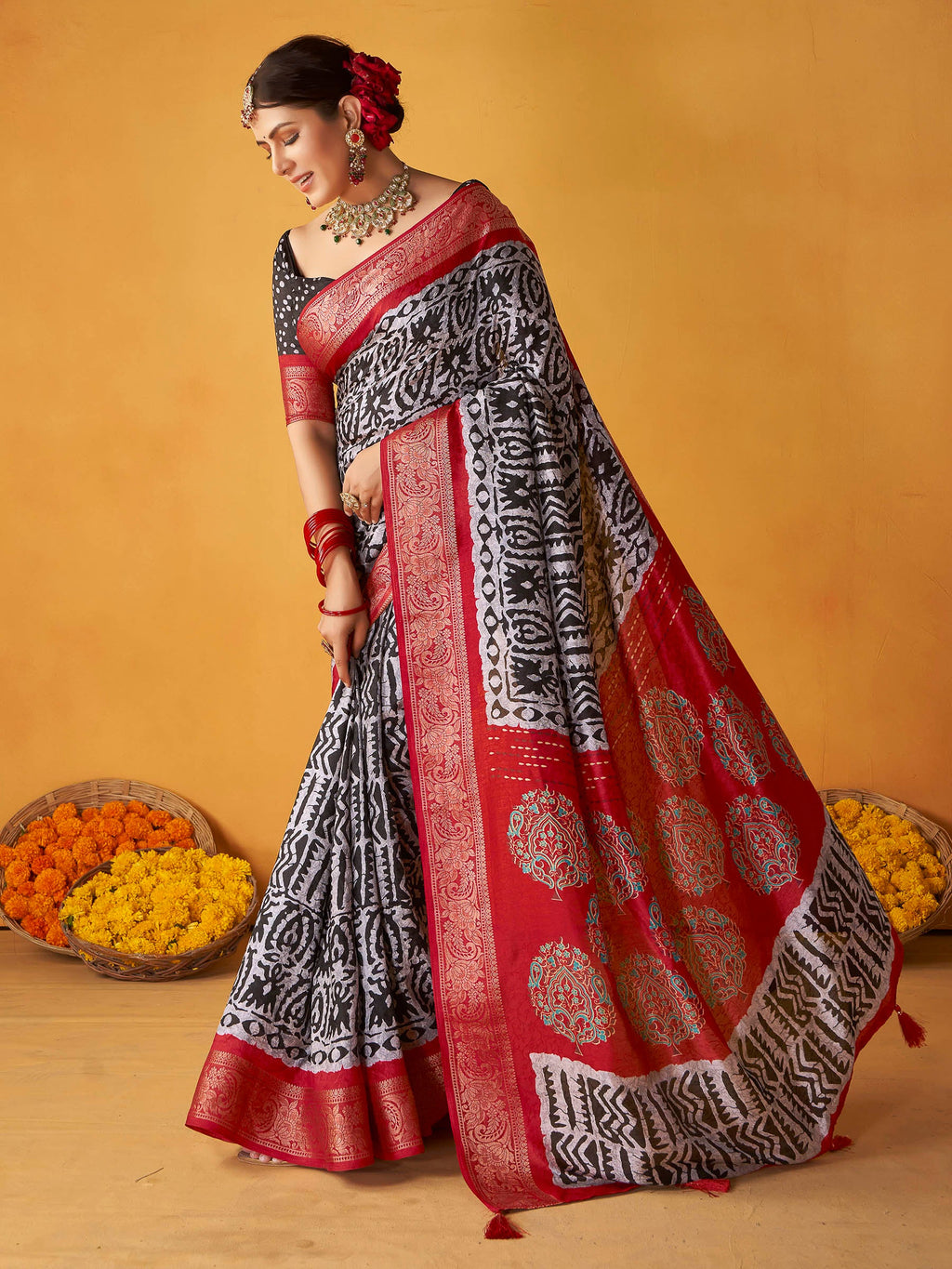 White-Black Art Silk Printed Saree