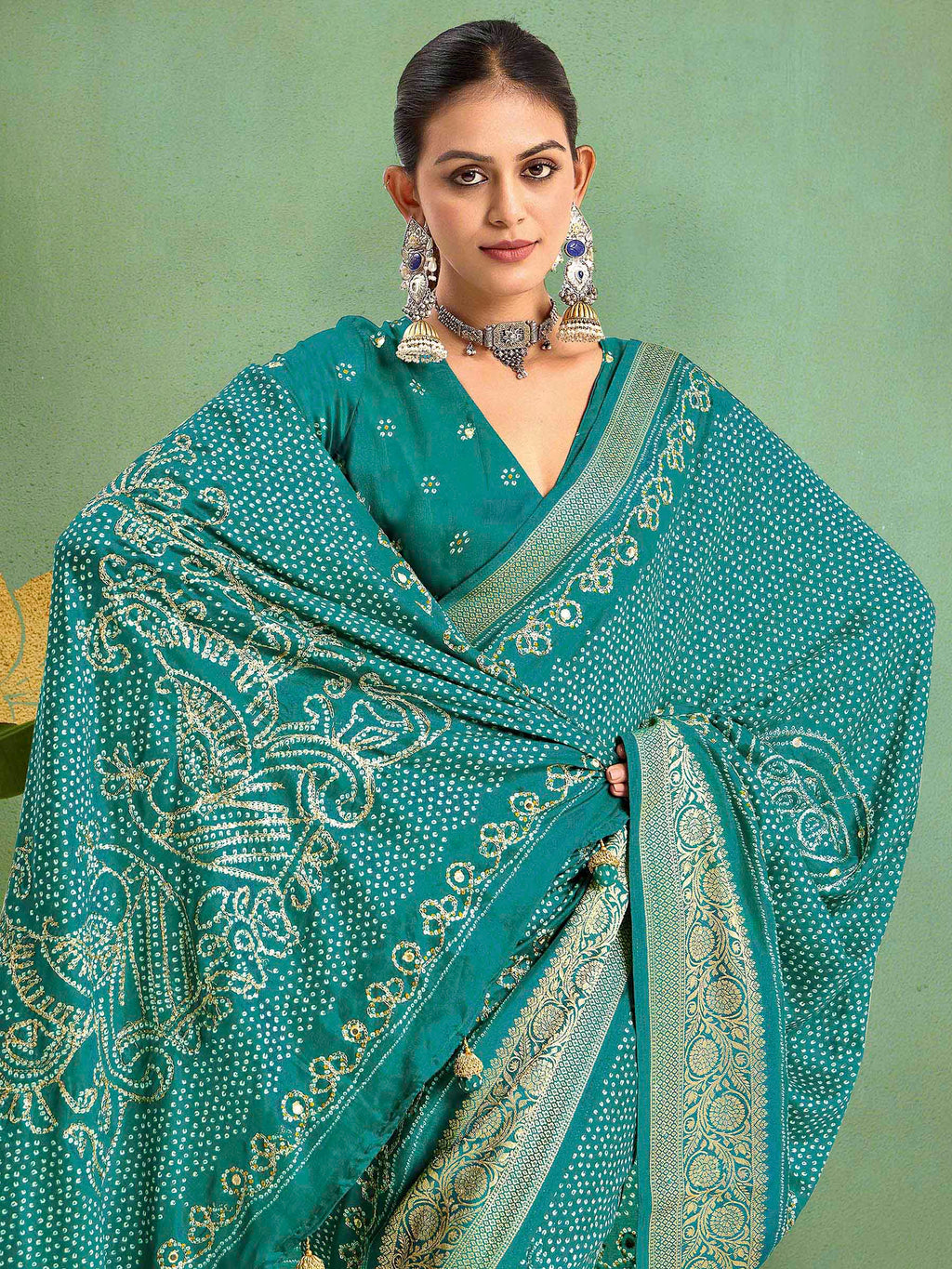 Firozee Art Silk Printed Saree
