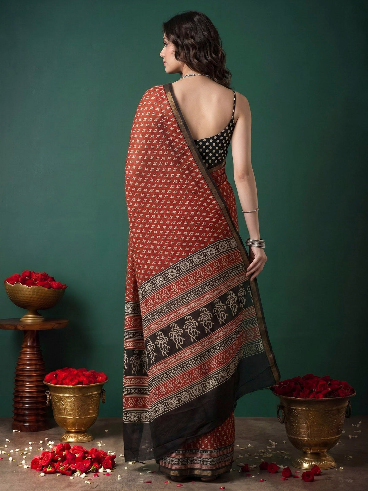 Maroon Cotton Blend Printed Saree