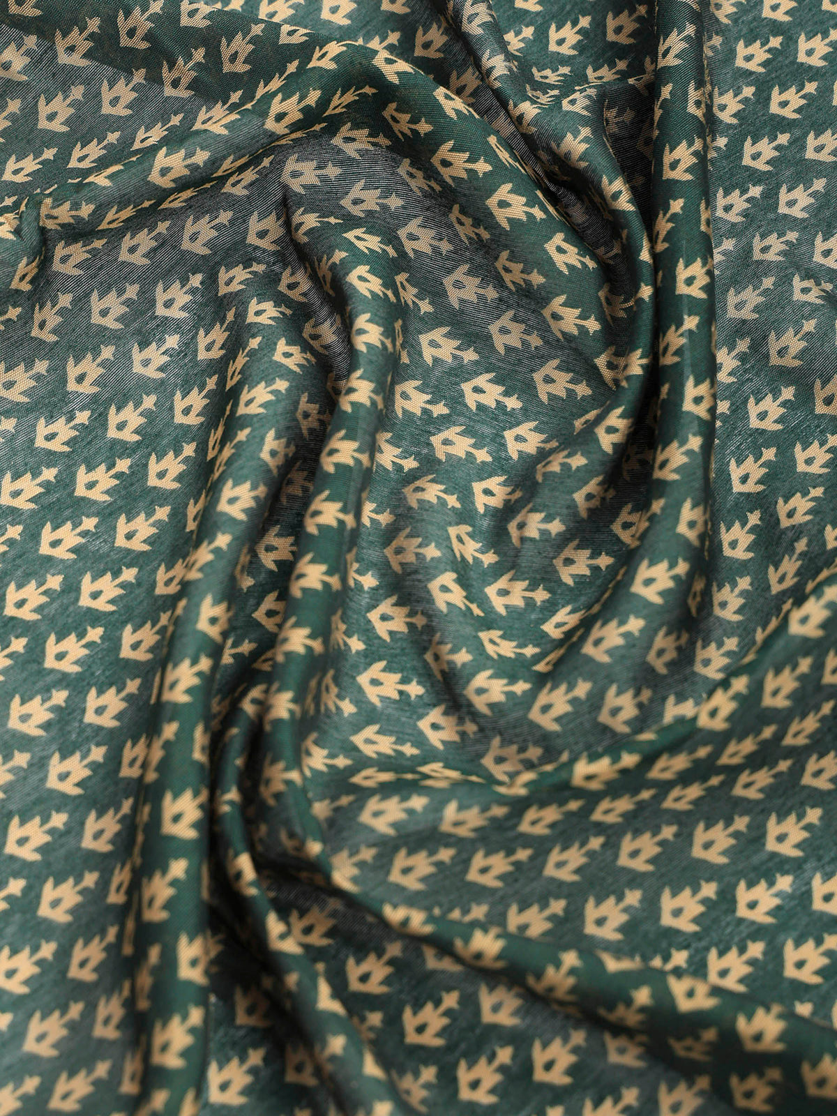 Green Cotton Blend Printed Saree