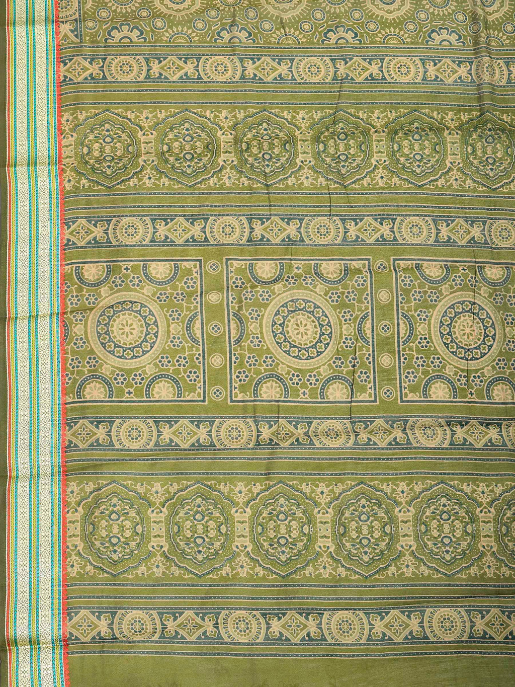 Green Cotton Blend Printed Saree