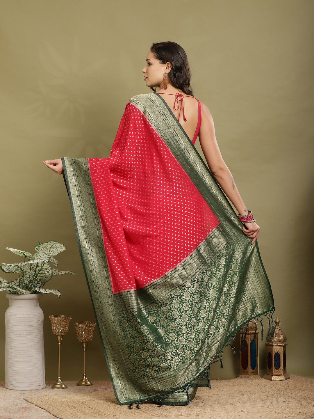 Polka Dot Woven Booti Crepe Saree