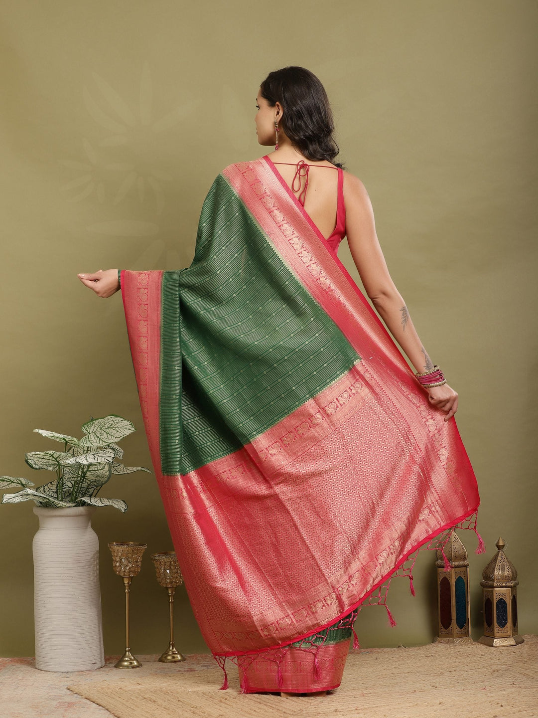 Plain Crepe Saree