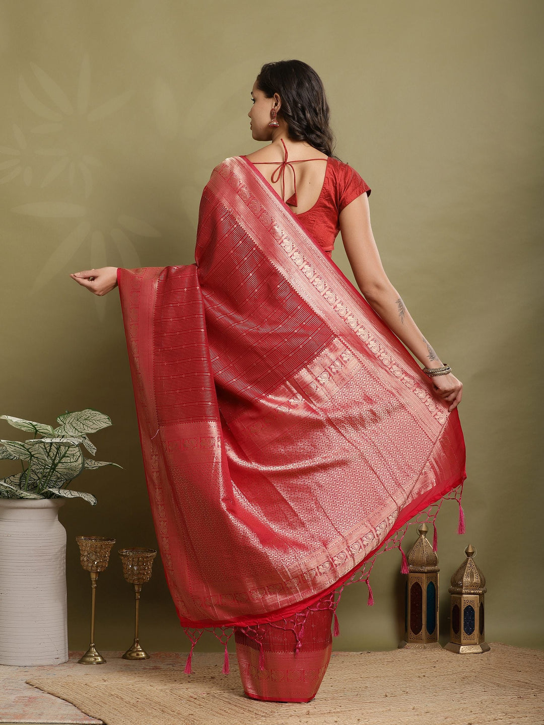 Plain Crepe Saree