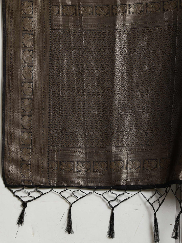 Plain Crepe Saree