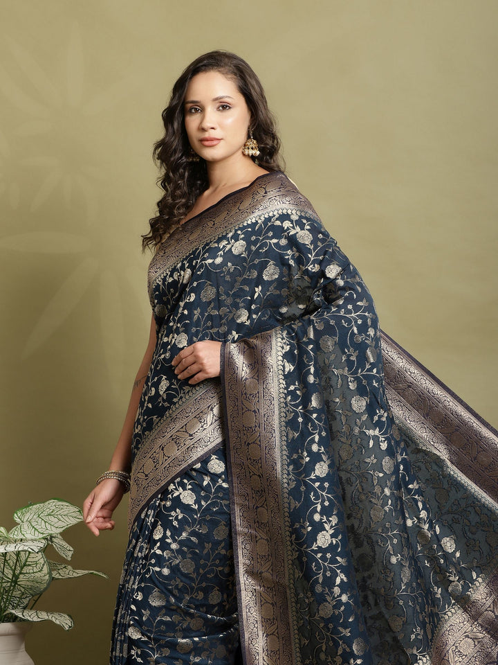 Plain Crepe Saree
