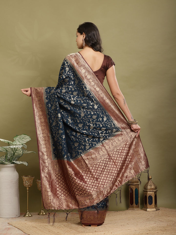 Plain Crepe Saree