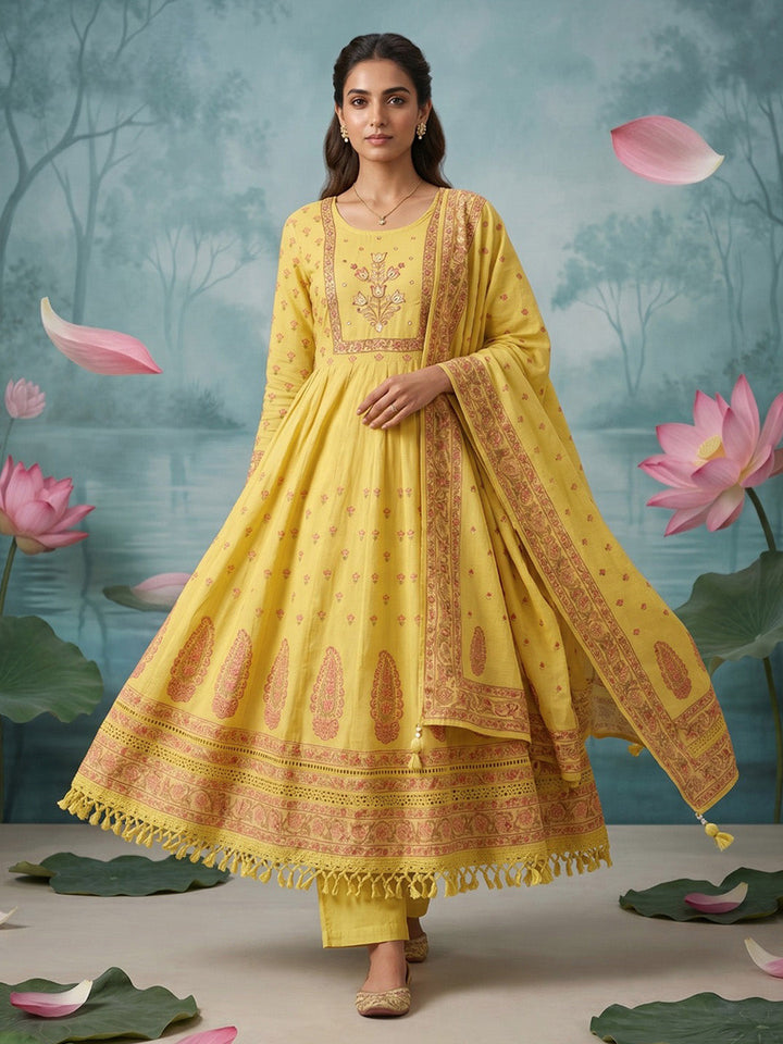 Woven Design Cotton Blend Kurta With Pant &amp; Dupatta