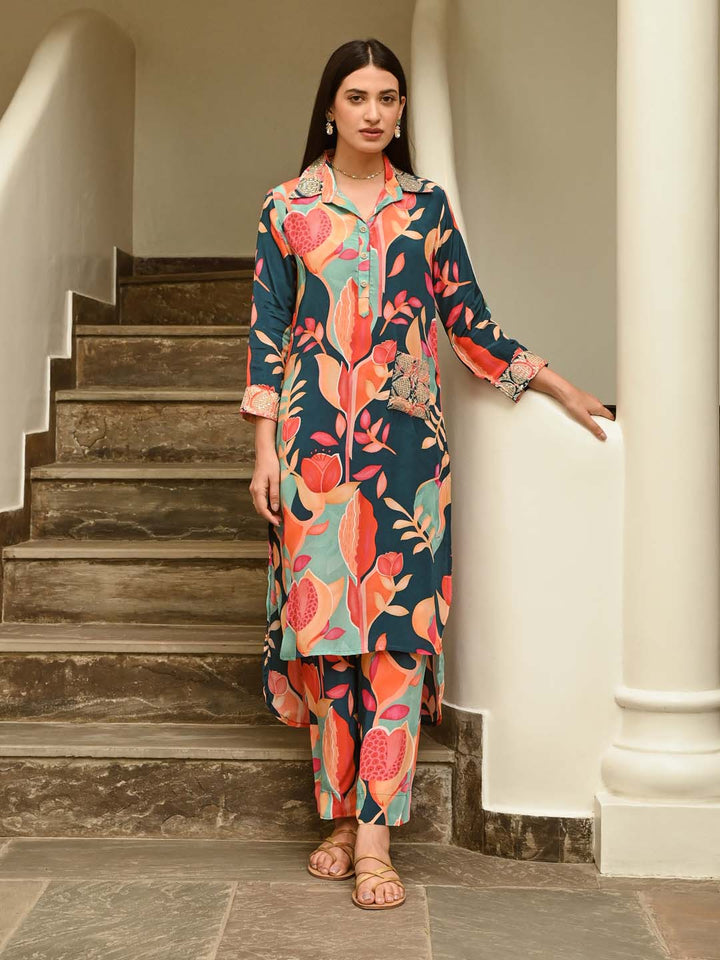 Floral Printed Crepe Kurta With Pants