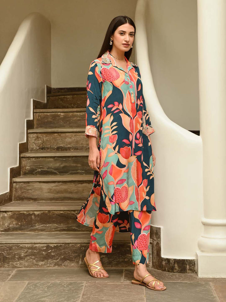 Floral Printed Crepe Kurta With Pants