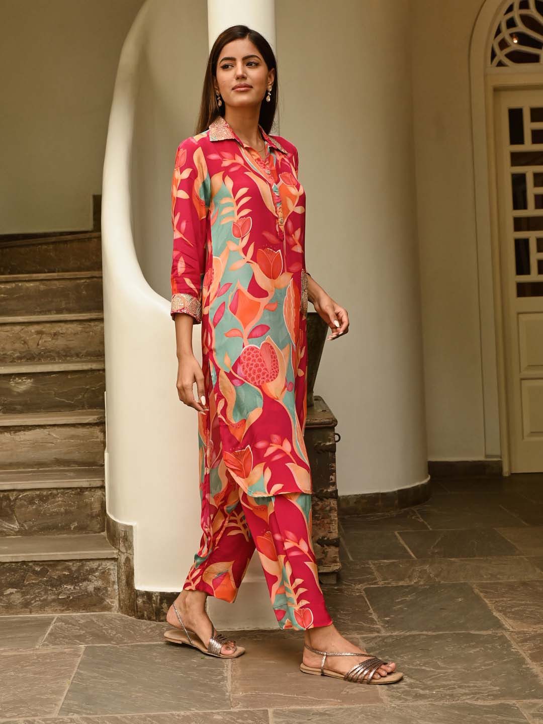 Floral Printed Crepe Kurta With Pants