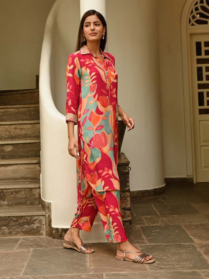 Floral Printed Crepe Kurta With Pants