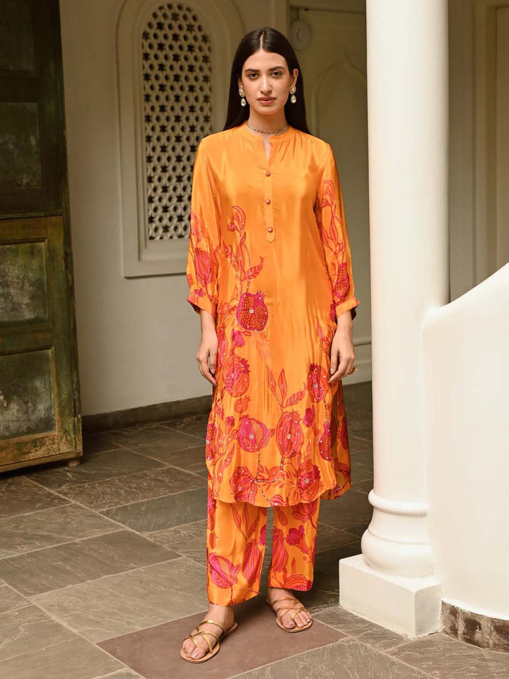 Floral Printed Crepe Kurta With Pants