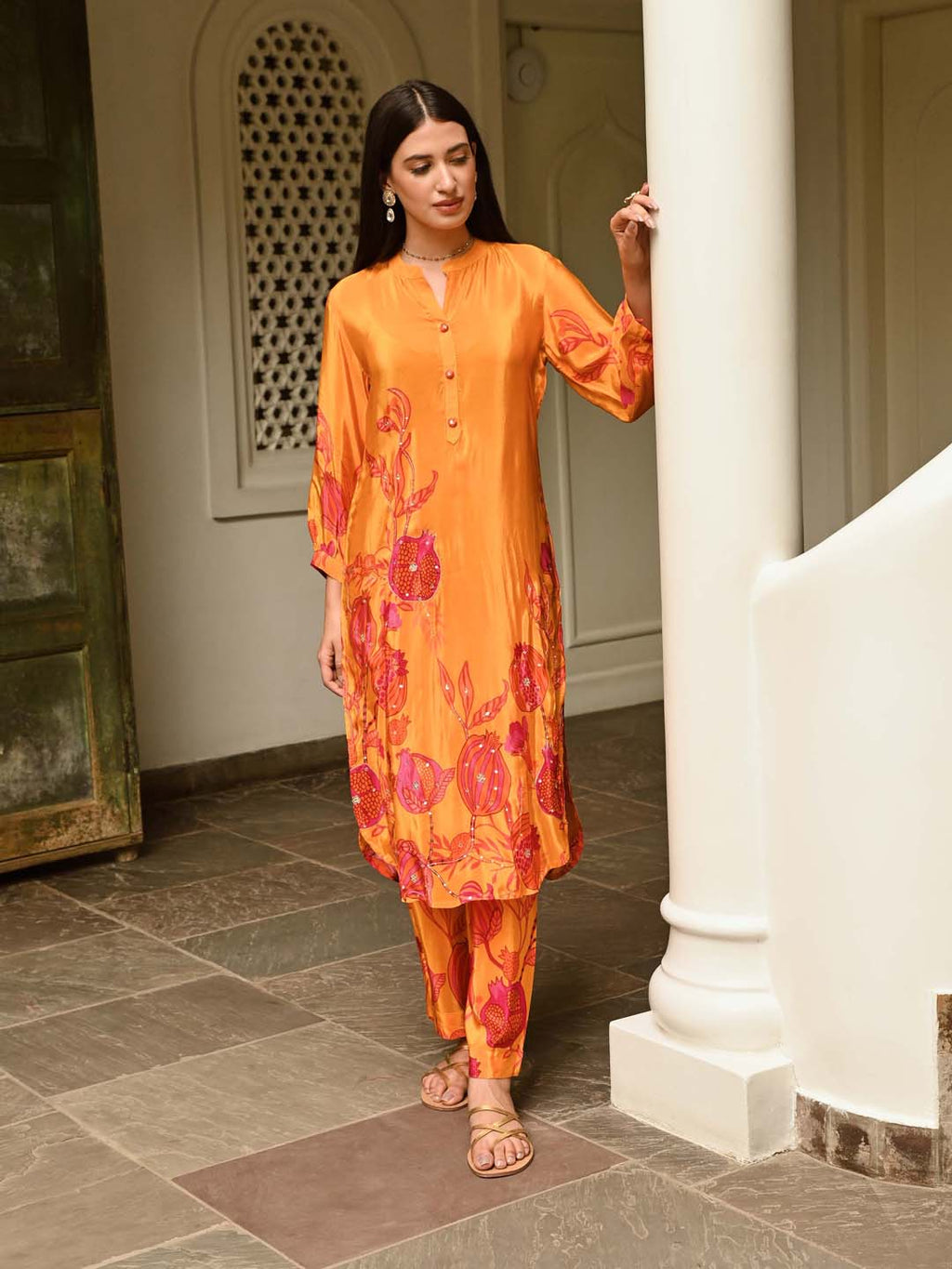 Floral Printed Crepe Kurta With Pants