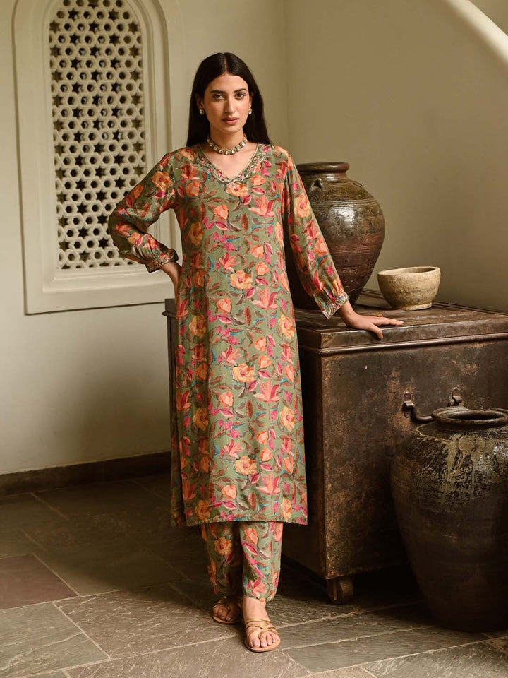 Printed Crepe Kurta With Pants