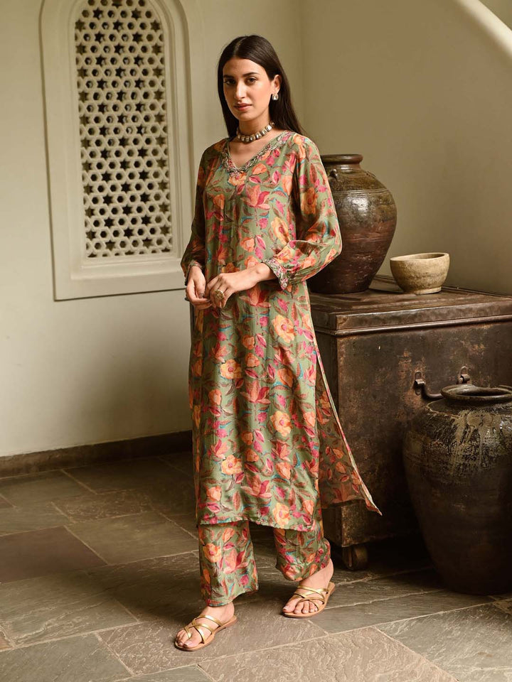 Printed Crepe Kurta With Pants