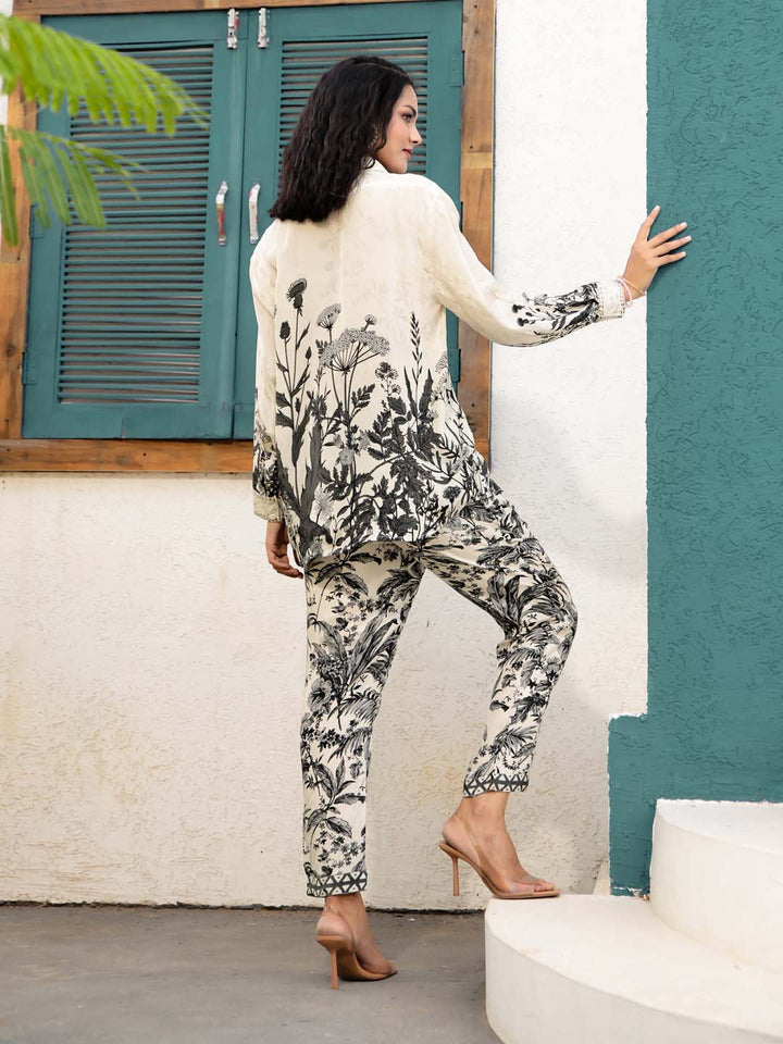 Floral Printed Crepe Kurti With Pants