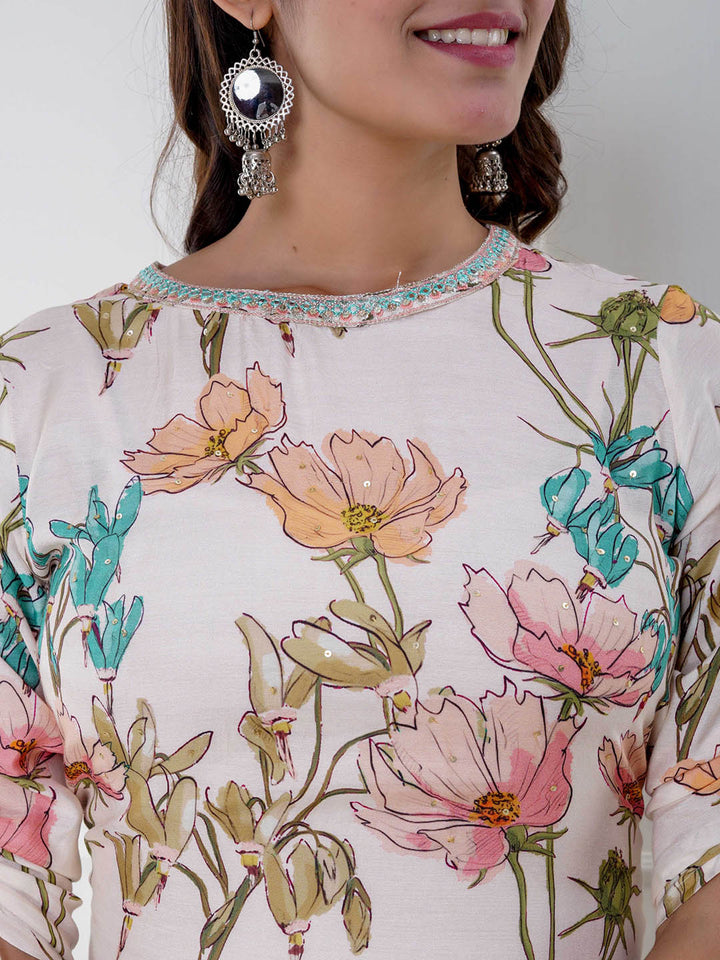 Floral Printed Muslin Kurta With Pants