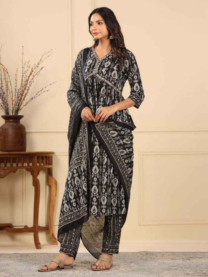 Floral Printed Cotton Kurta With Pants &amp; Dupatta