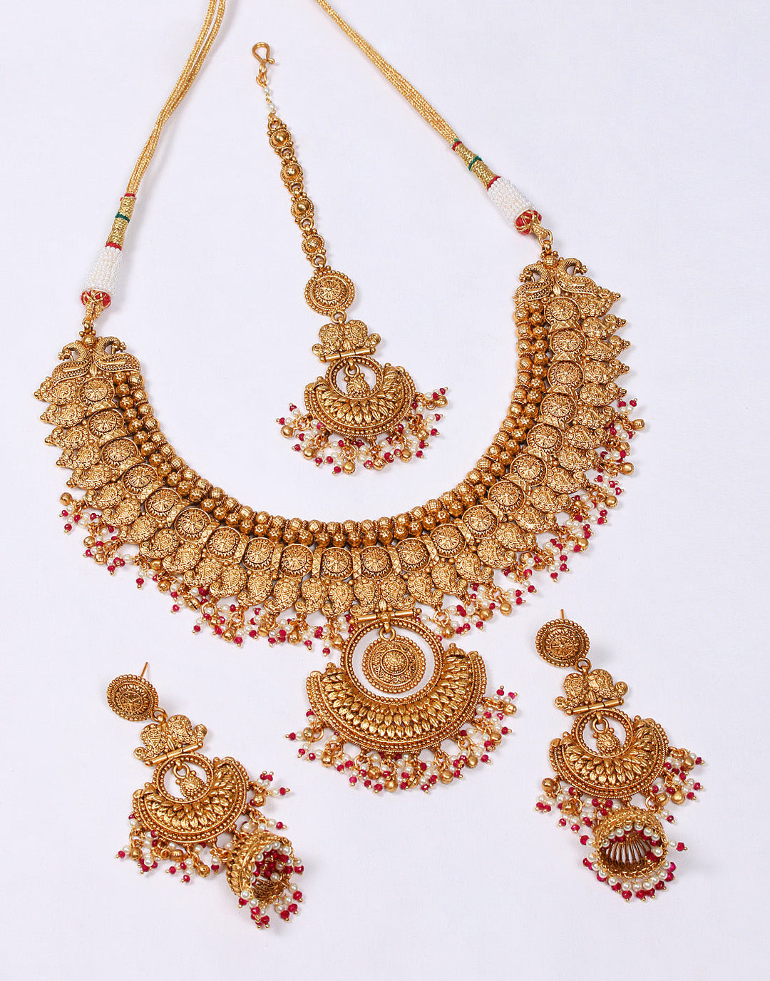 Traditional Gold Toned Neclace Set with Maang Tikka