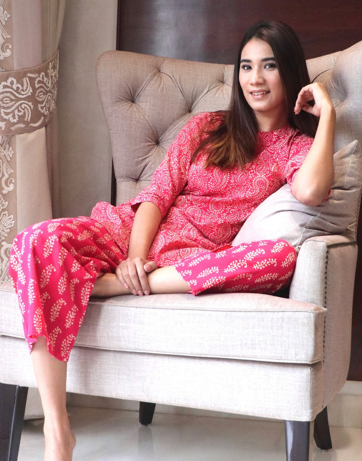 Pink Paisley Print Cotton Short Kurti Set