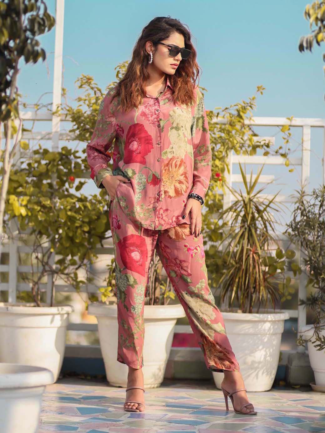 Floral Printed Crepe Kurti With Pants