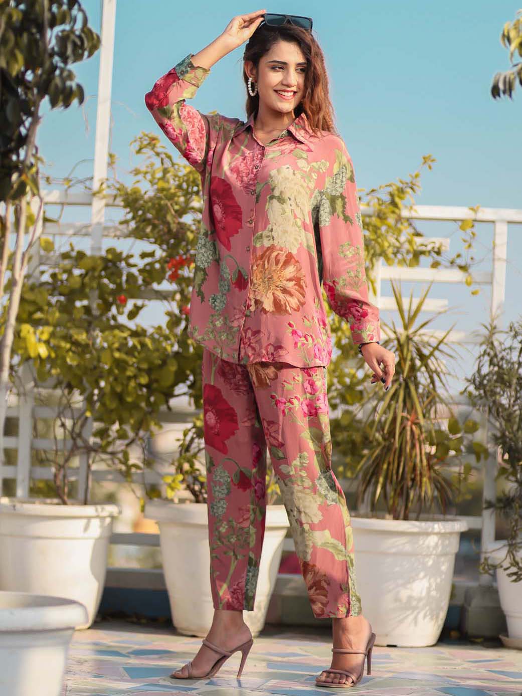 Floral Printed Crepe Kurti With Pants
